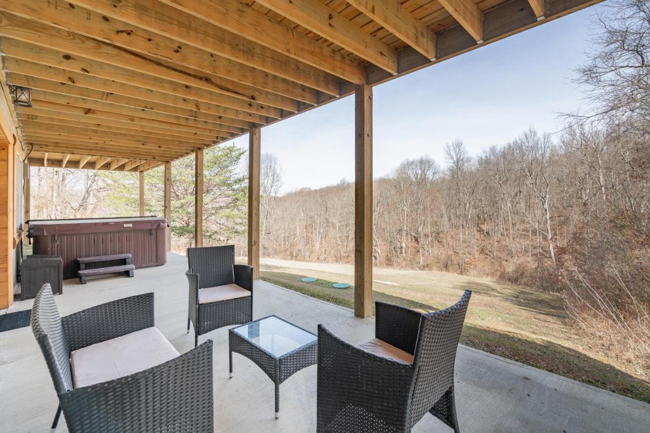 Family Friendly ~ Hocking Hills Cabin ~ Close To Caves, W/Wifi South Bloomingville エクステリア 写真